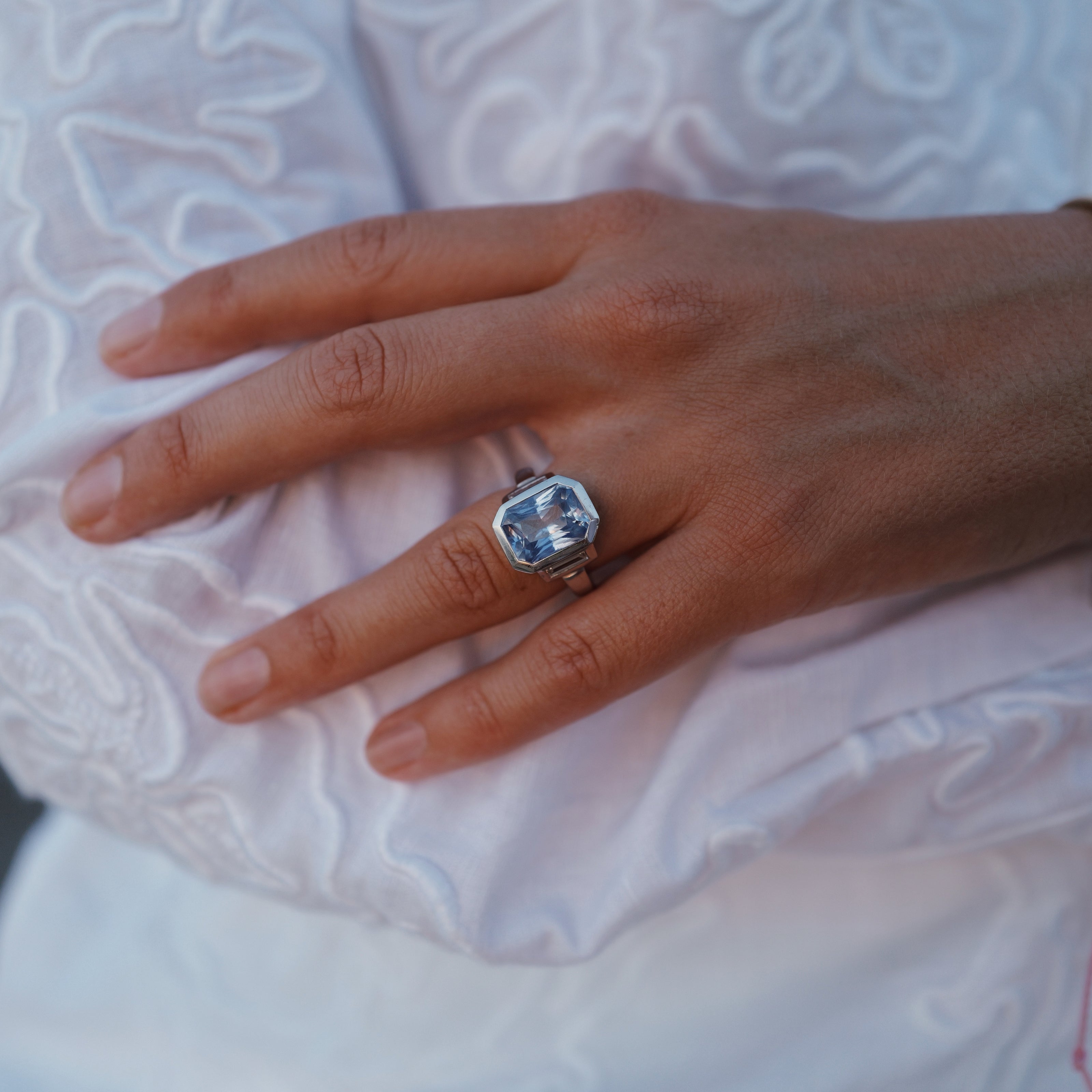 AURA White Gold Sapphire & Diamond Ring