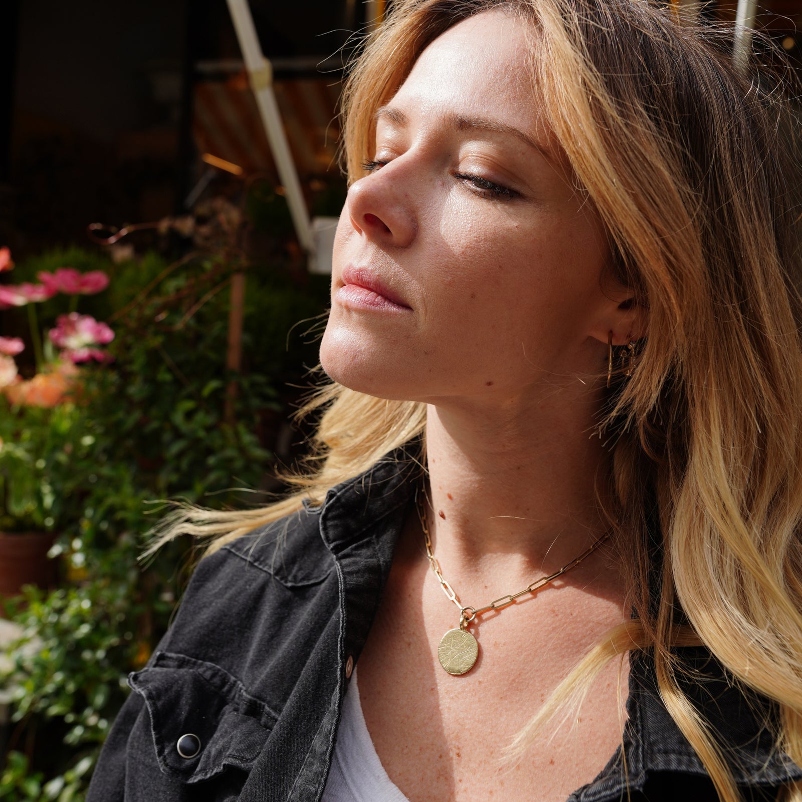 Gold Large Moon Trace Chain Necklace