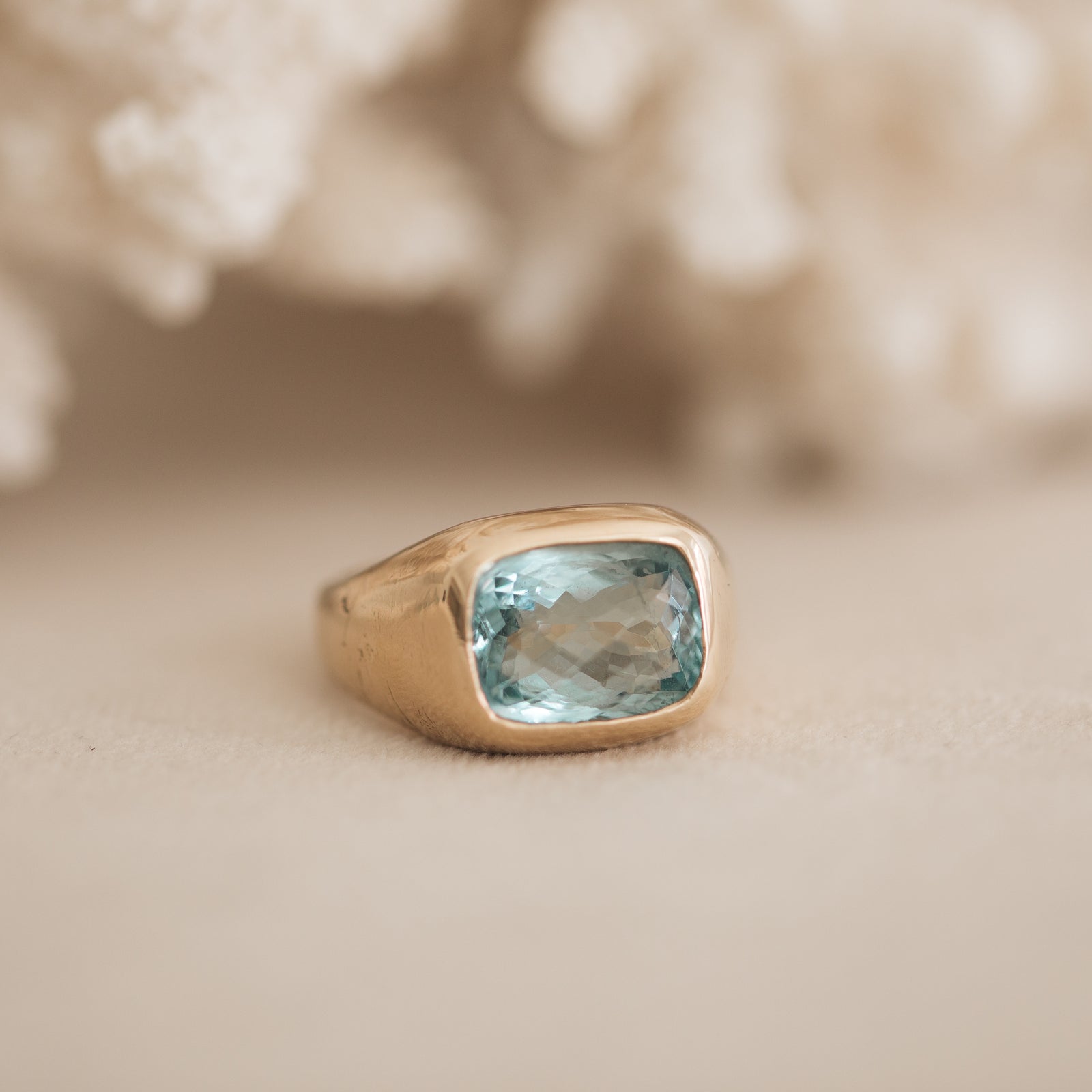 HILO Gold Aquamarine Ring