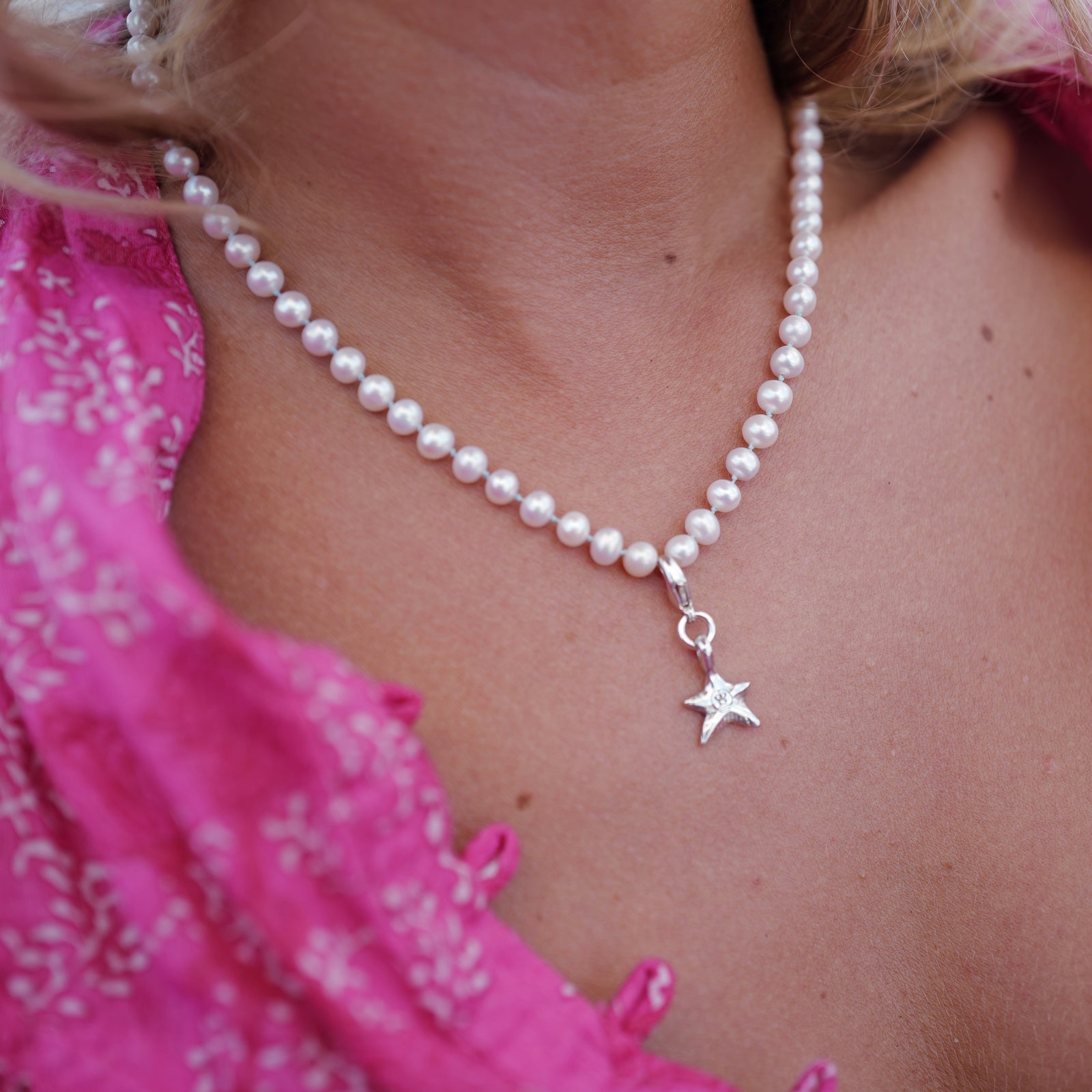 Silver Mini White Holiday Pearl Necklace