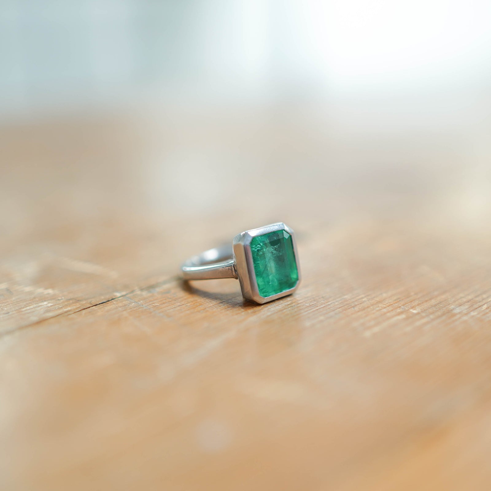 MIRABEL Silver Emerald Ring