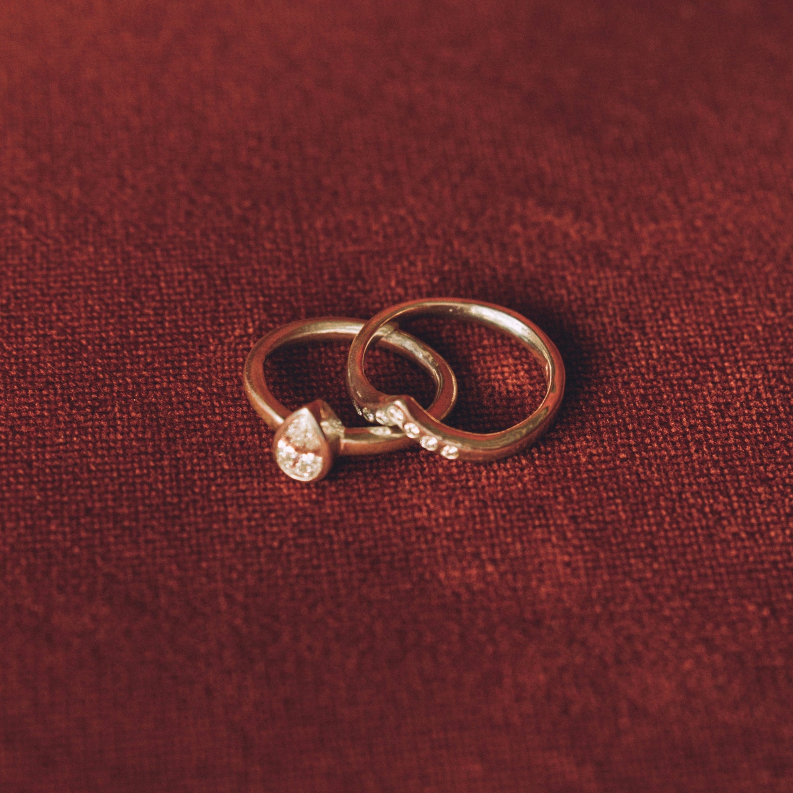 9ct Gold Wishbone Wedding Band