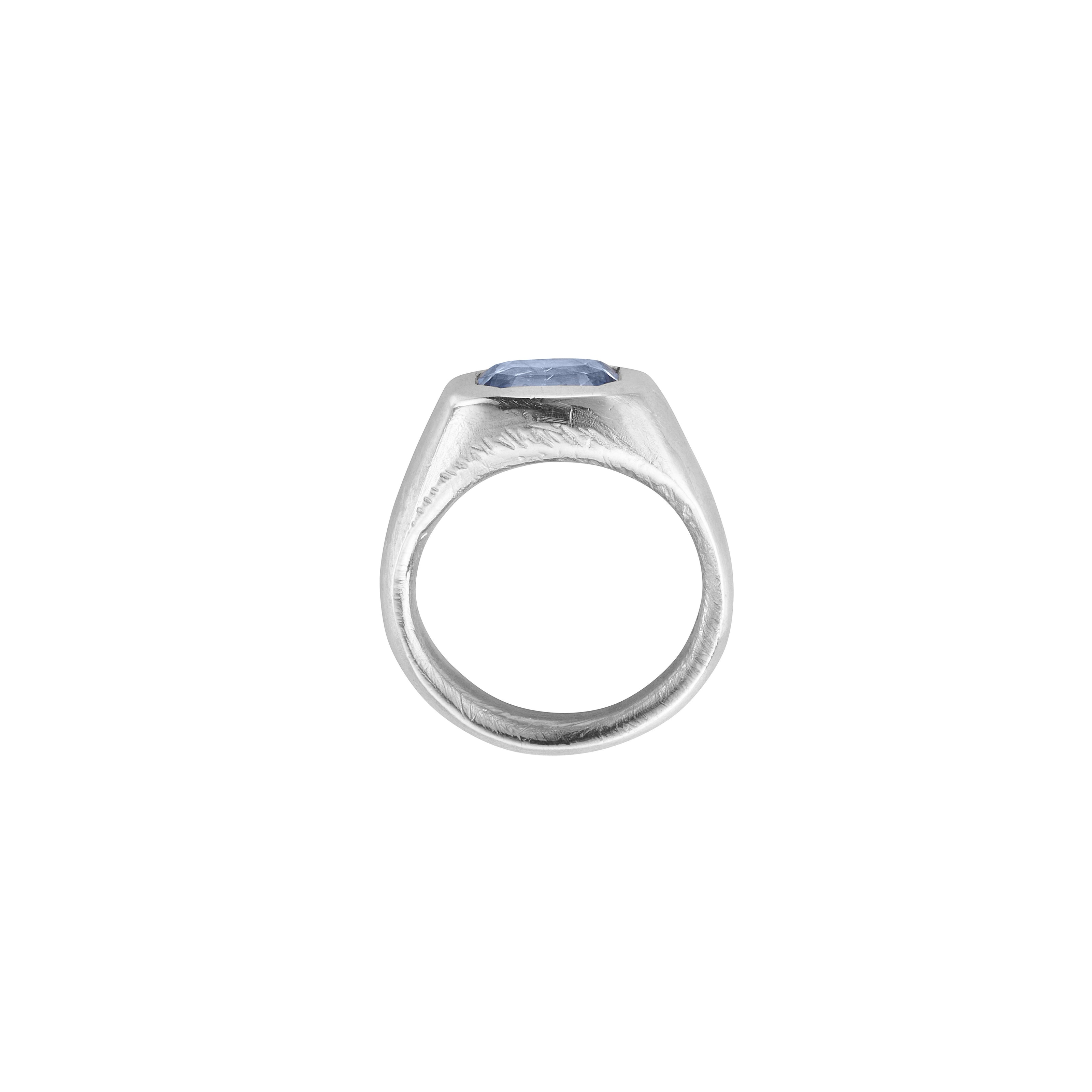 MARLAIS Silver Blue Sapphire Ring