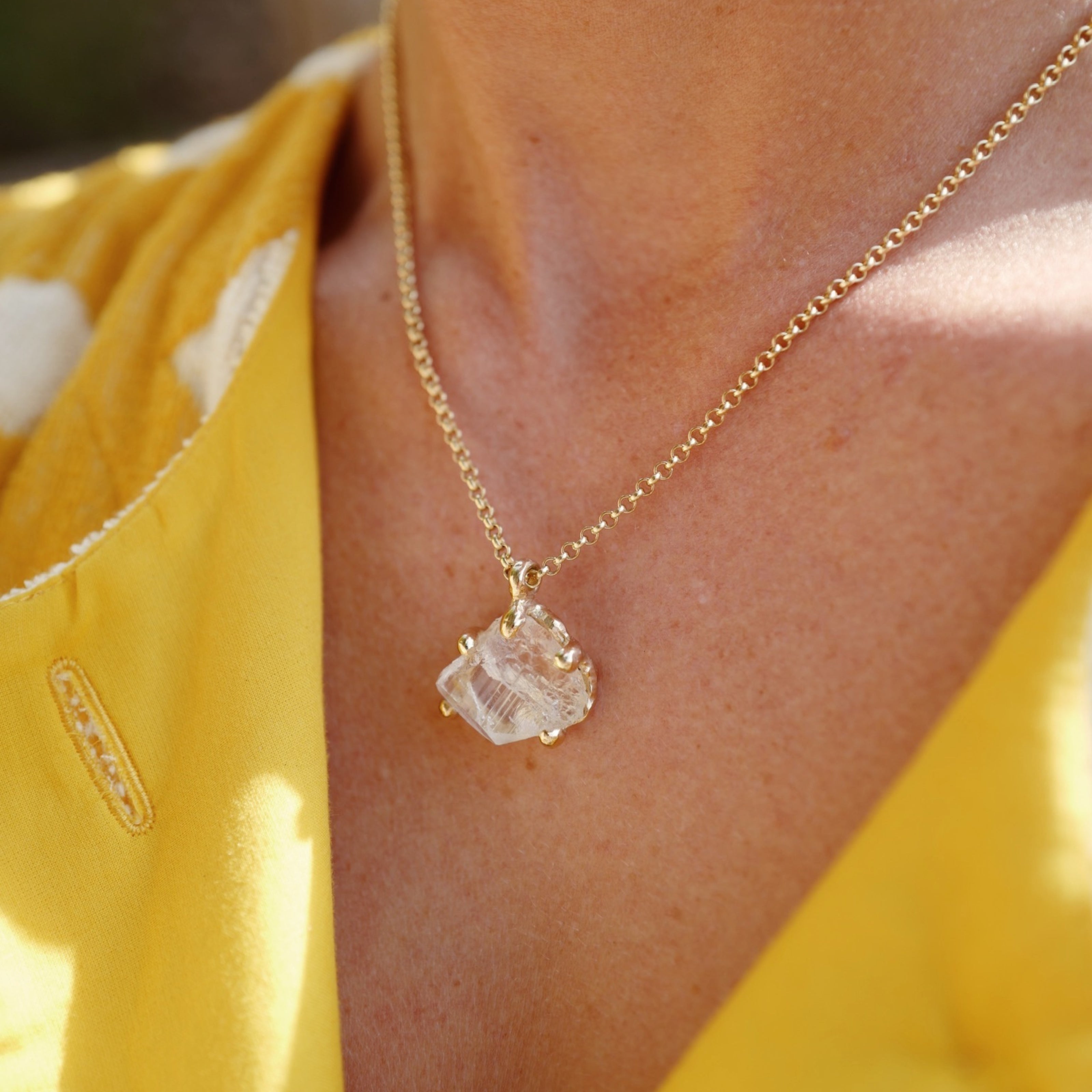 No.10 Gold Rock Crystal Pendant Necklace