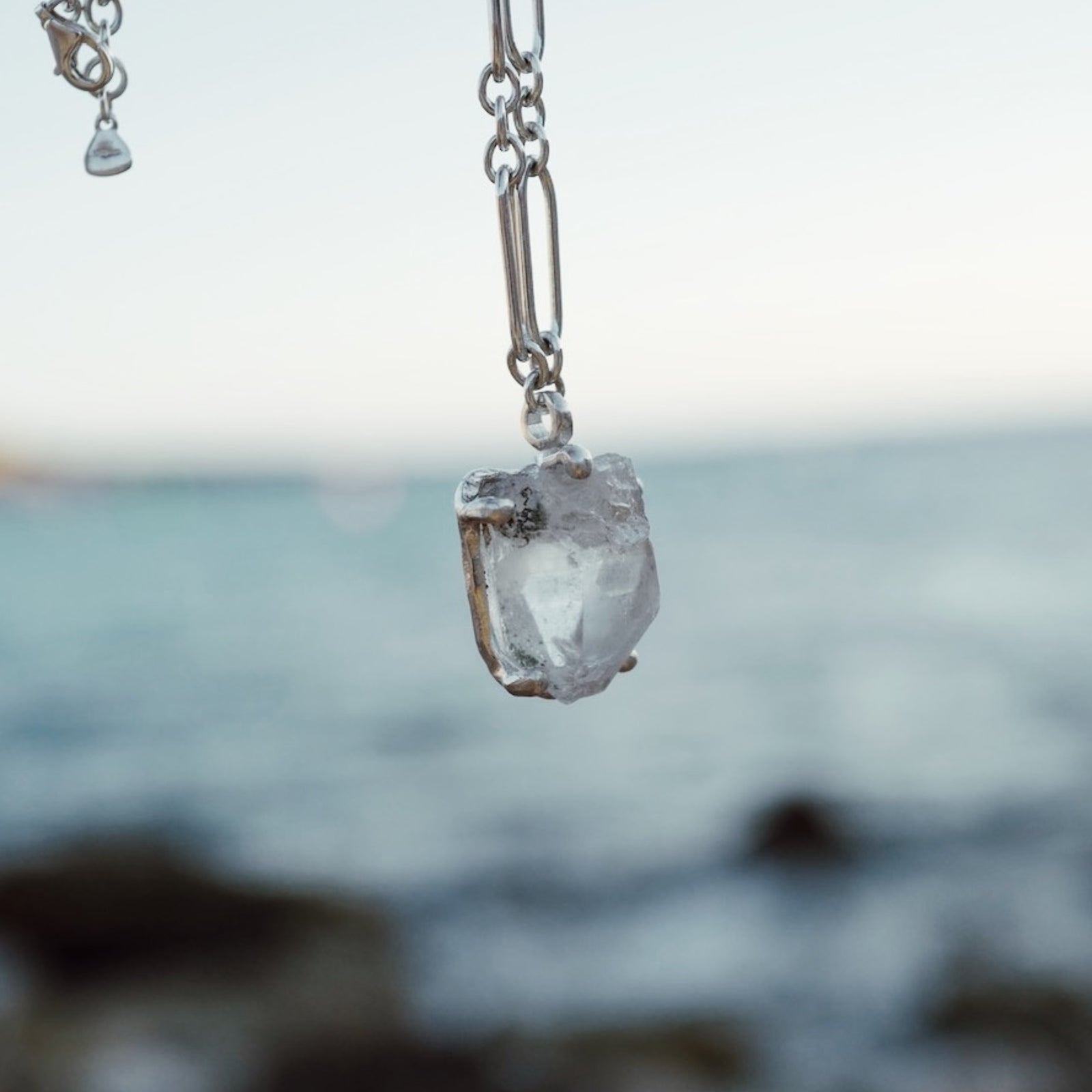 No.25 Silver Rock Crystal Pendant Necklace