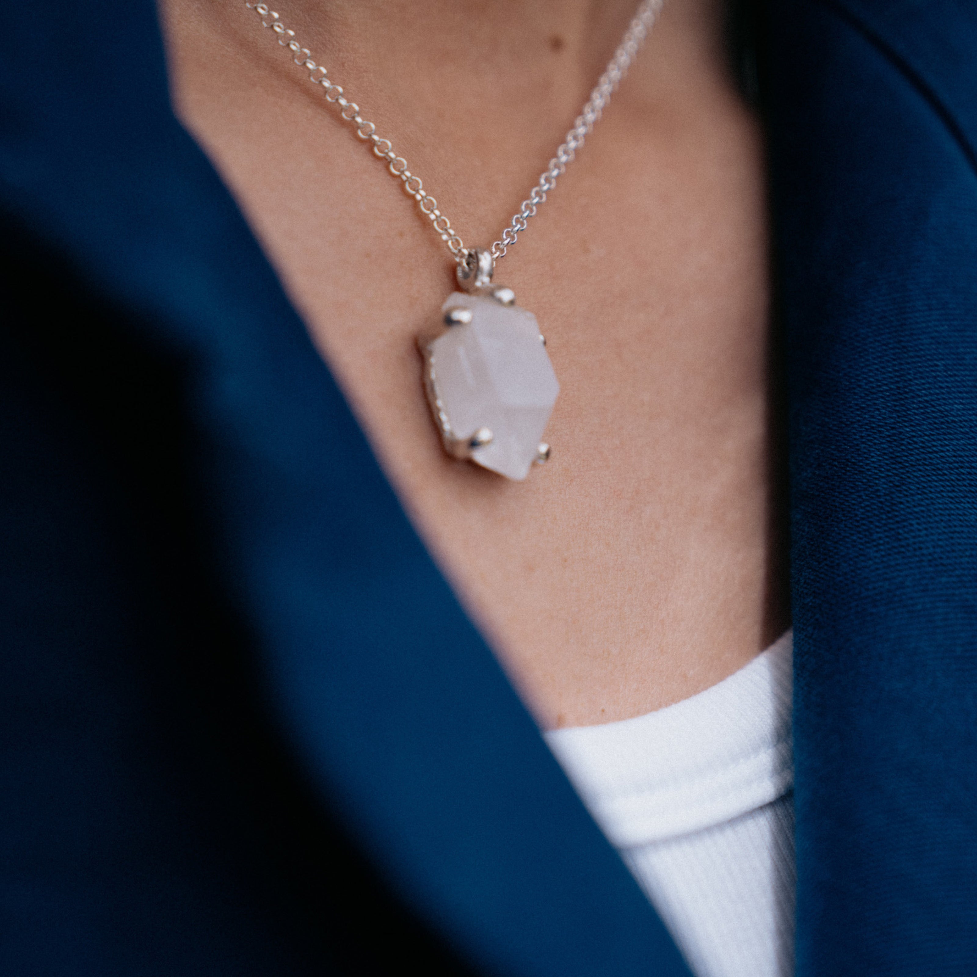 No.32 Silver Rock Crystal Pendant Necklace