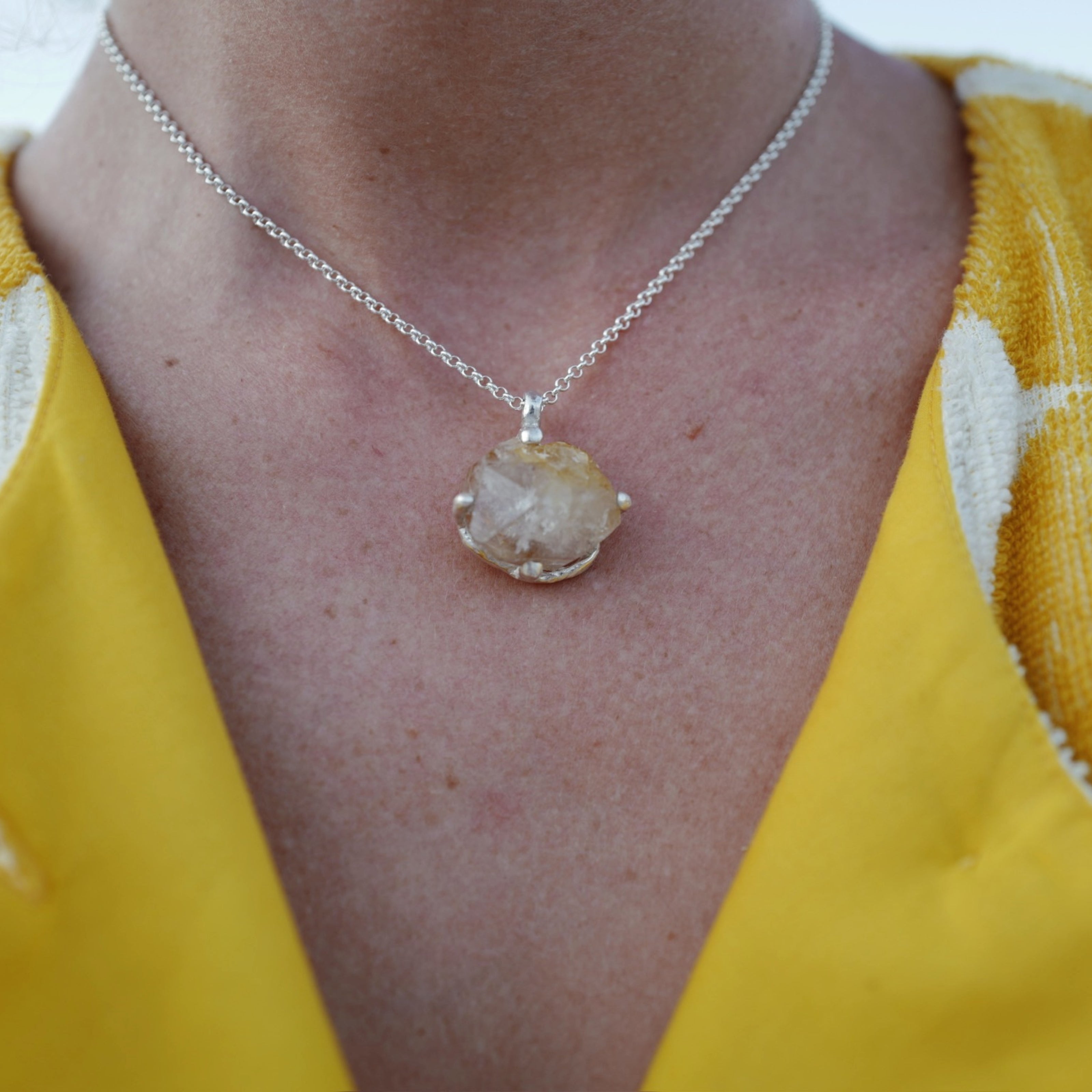 No.30 Silver Rock Crystal Pendant Necklace