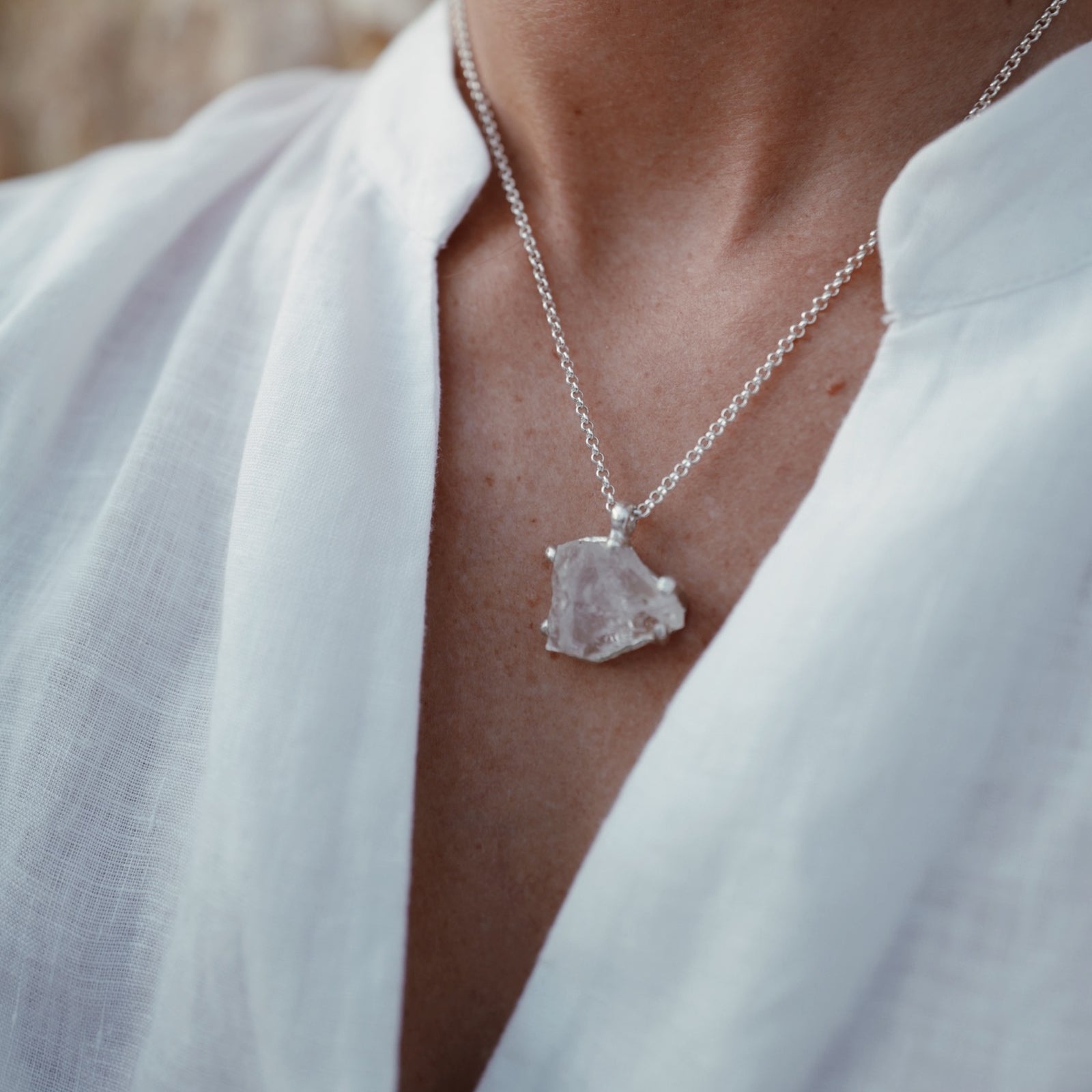No.33 Silver Rock Crystal Pendant Necklace