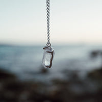 No.31 Silver Rock Crystal Pendant Necklace