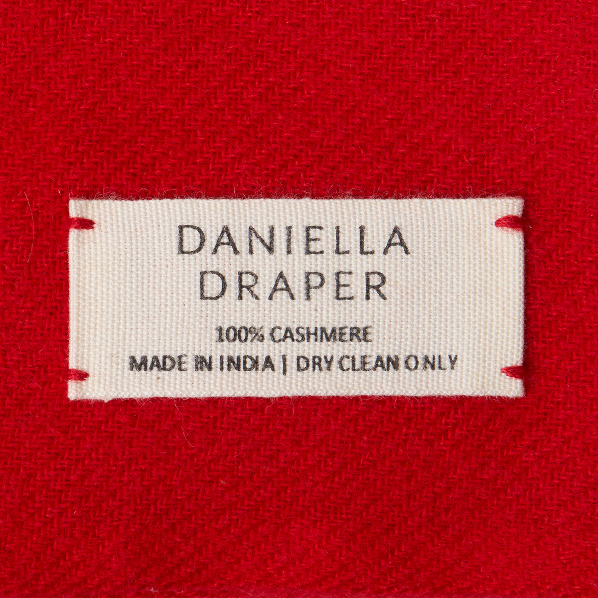 [Men] [Women] [badge Product Shown: Mini & Maxi Scarf]