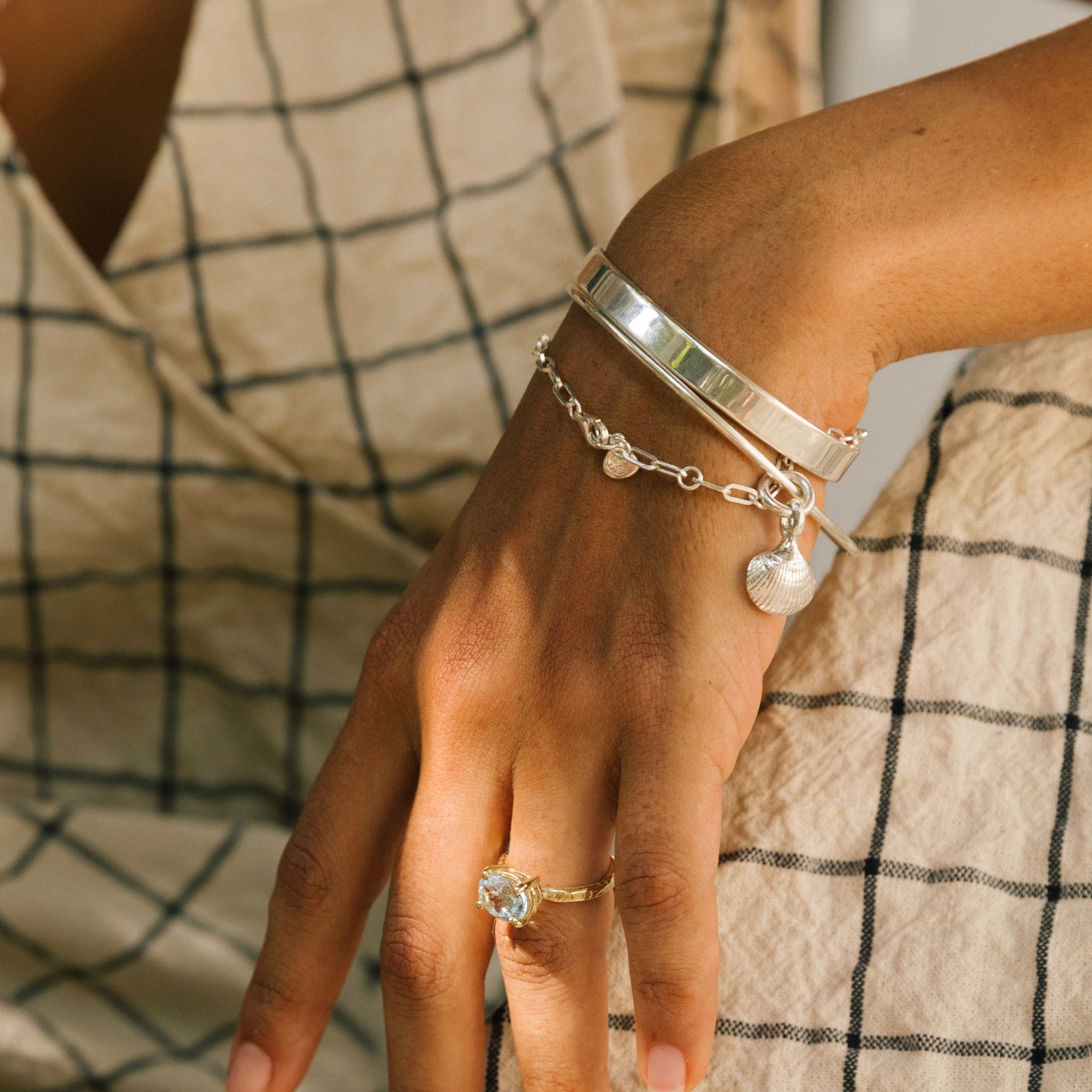 Silver Mini Shell Bangle