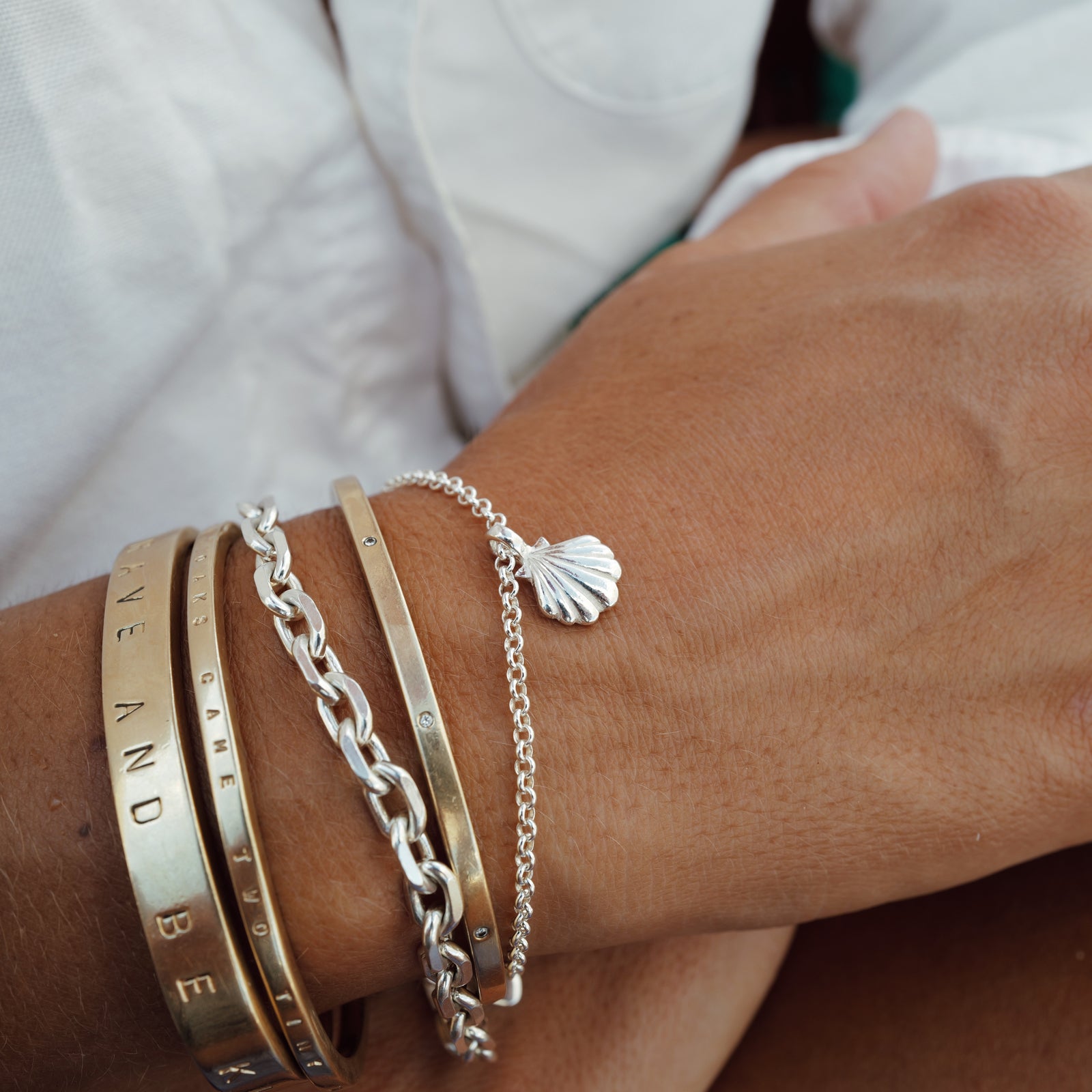 Silver Scallop Shell Chain Bracelet
