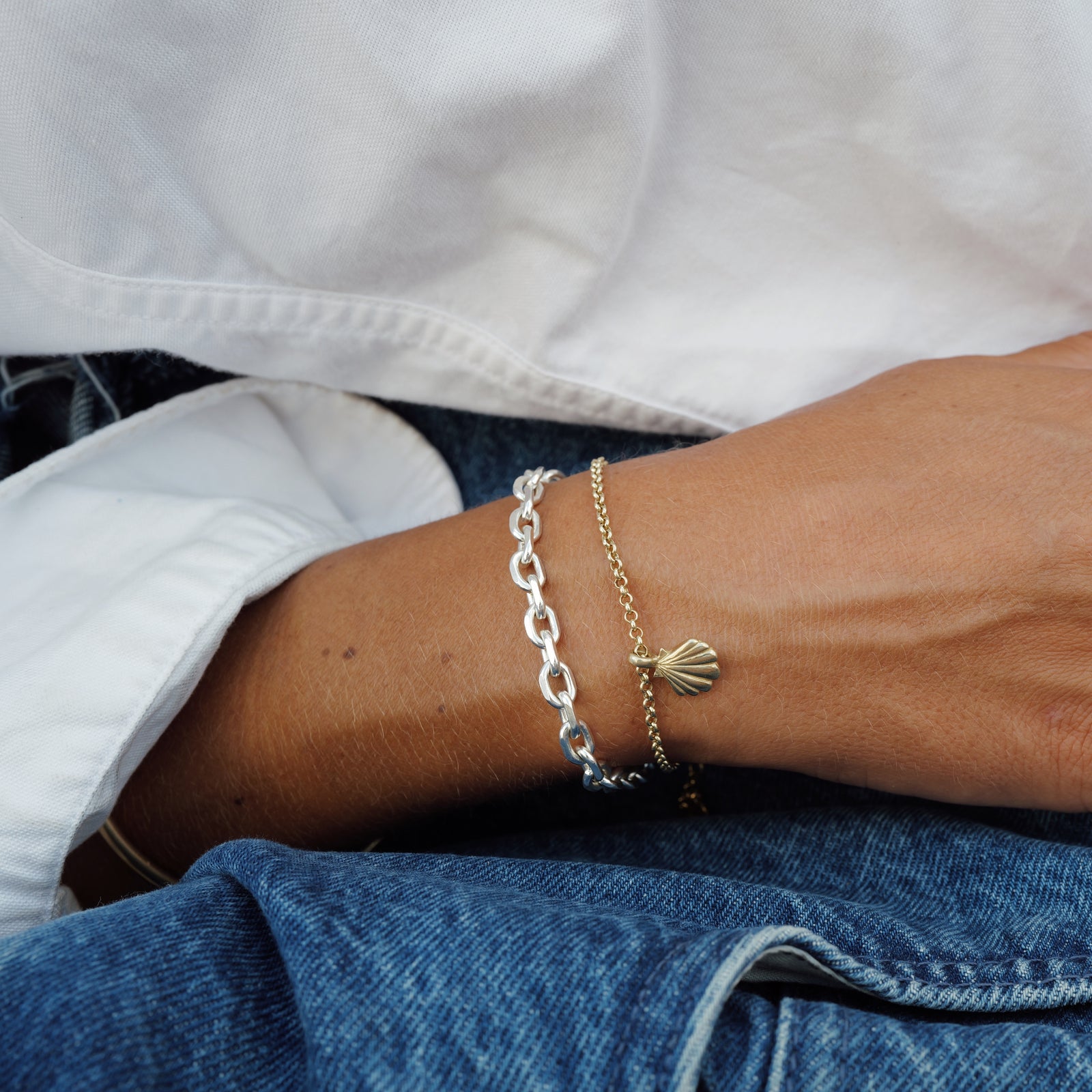 Gold Scallop Shell Chain Bracelet
