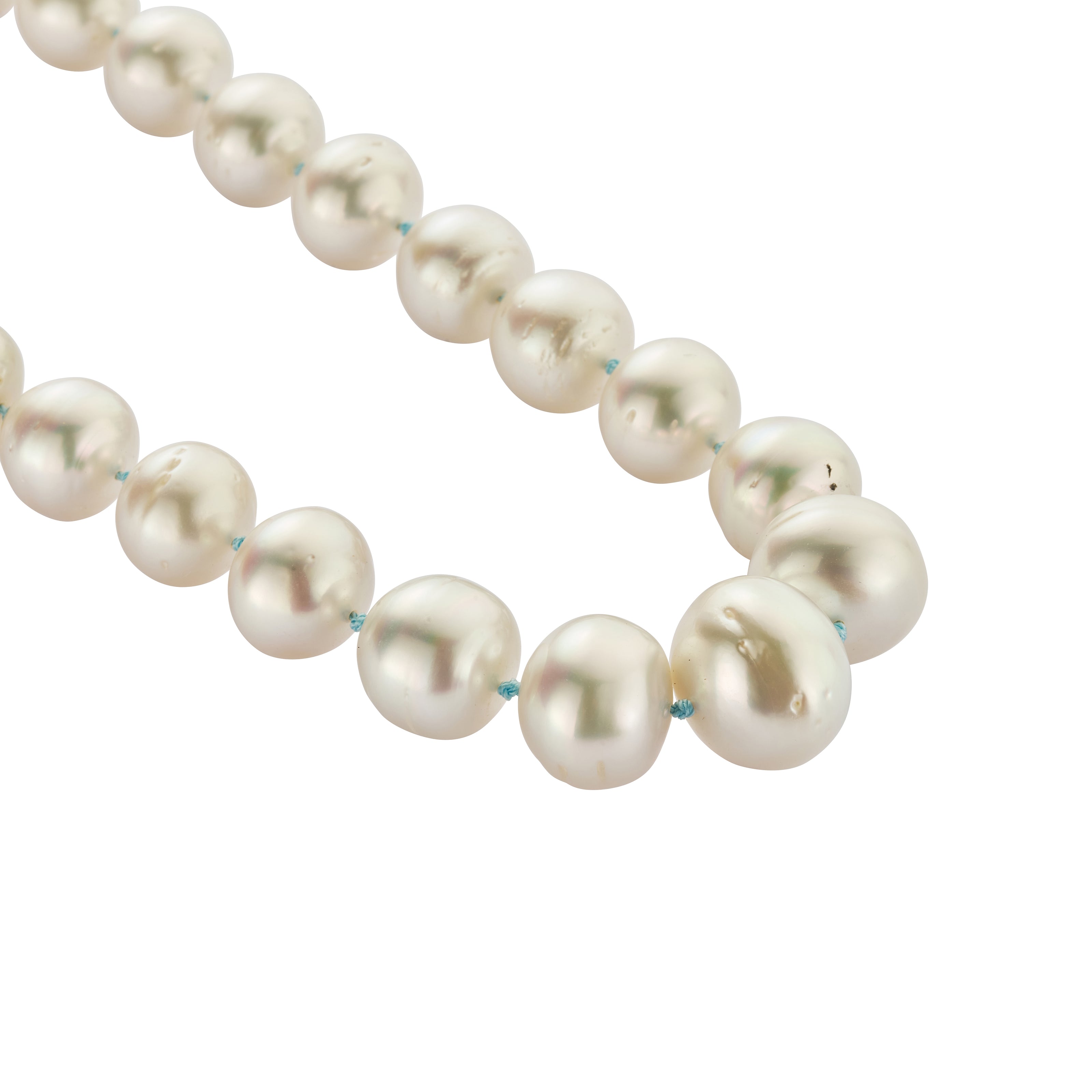 MAE Pearl Necklace