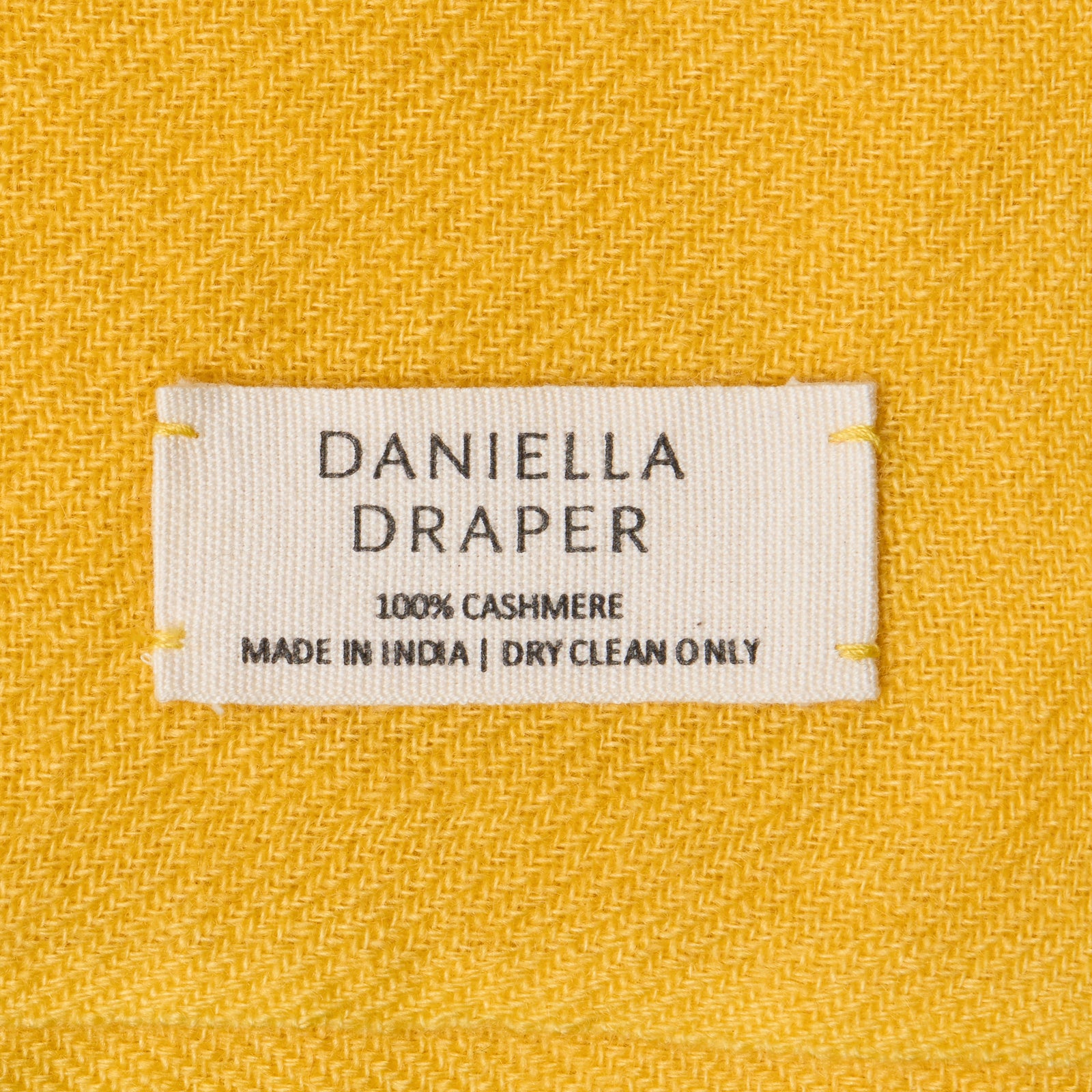 [Men] [Women] [badge Product Shown: Mini & Maxi Scarf]