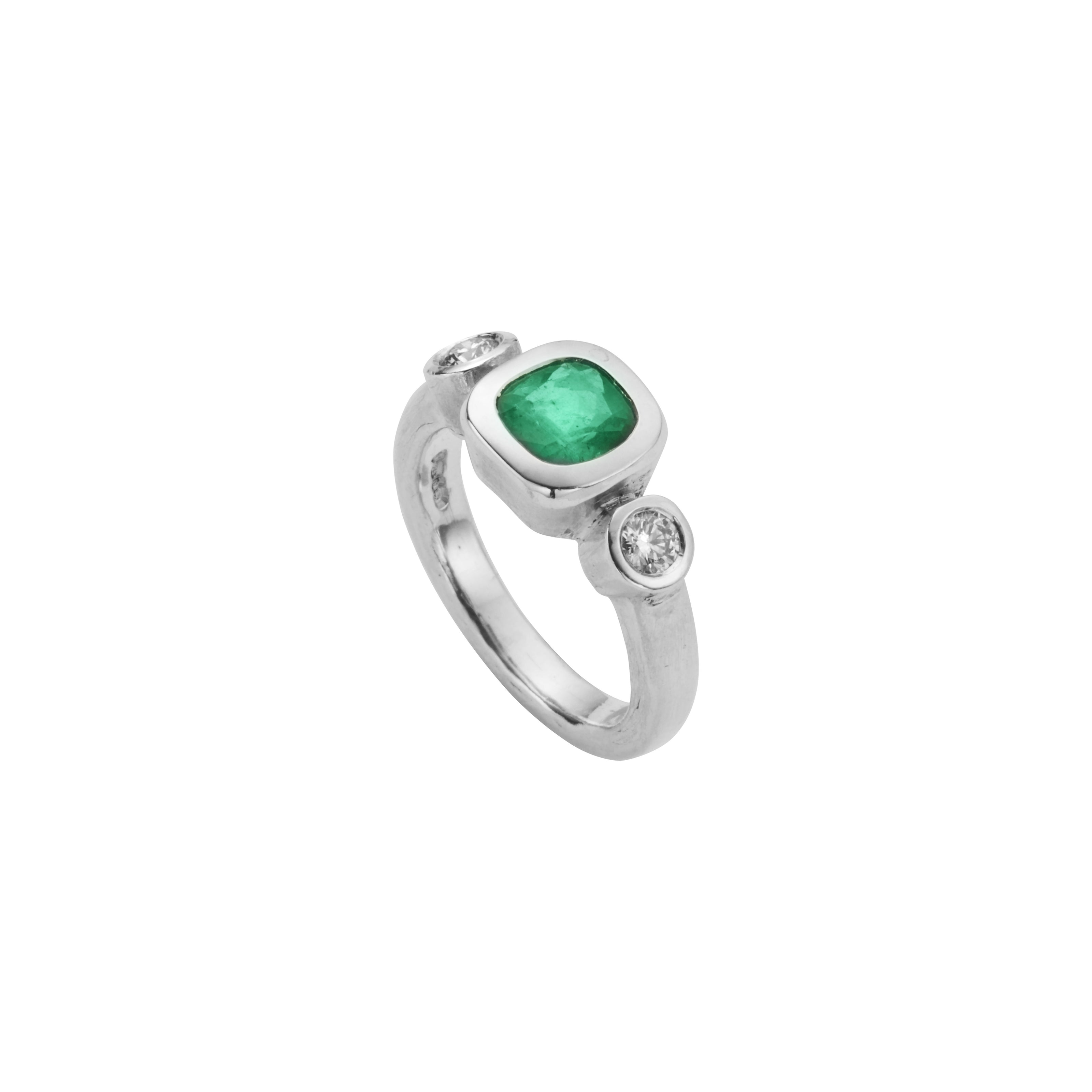 ZELENY Gold Emerald & Diamond Ring