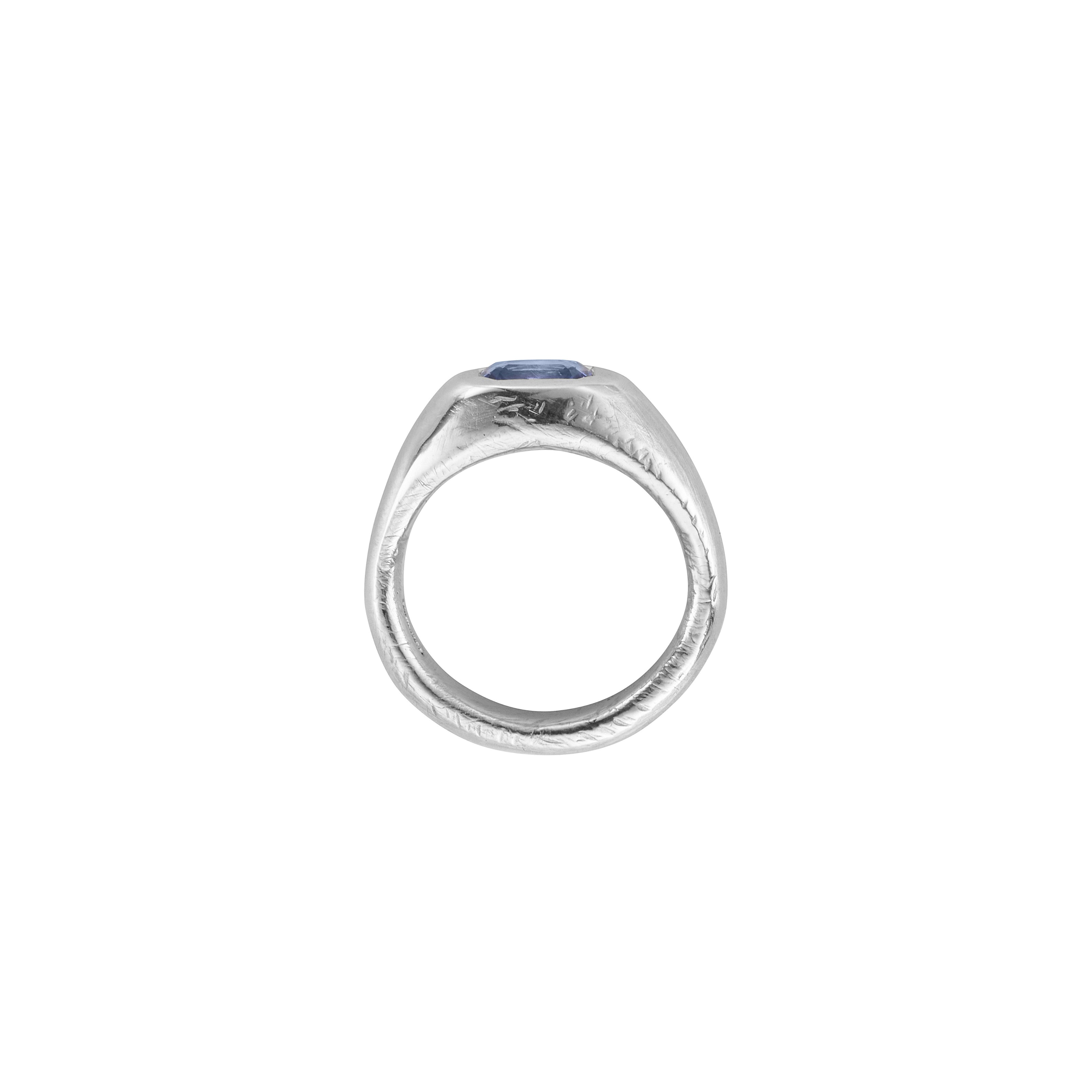 ZERU Silver Blue Sapphire Ring