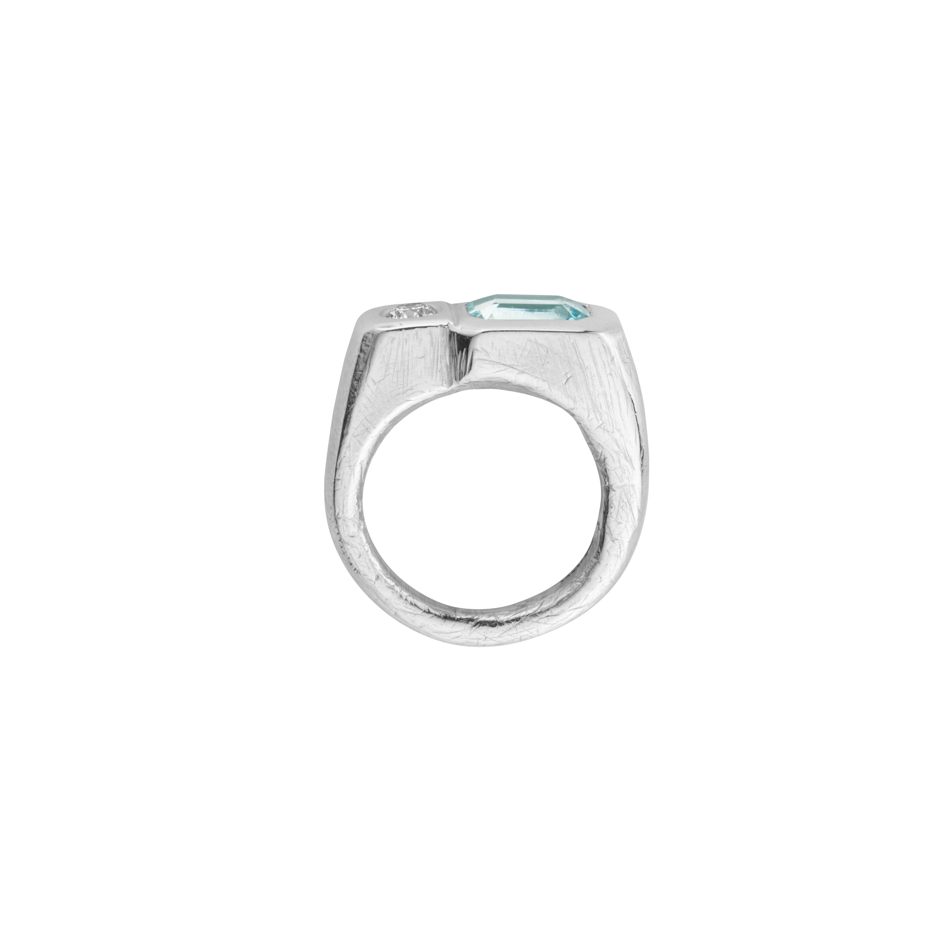 ADVA Silver Zimbaqua Aquamarine & Diamond Signet Ring