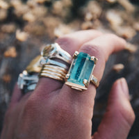 AETHRA Gold Aquamarine & Diamond Claw Ring