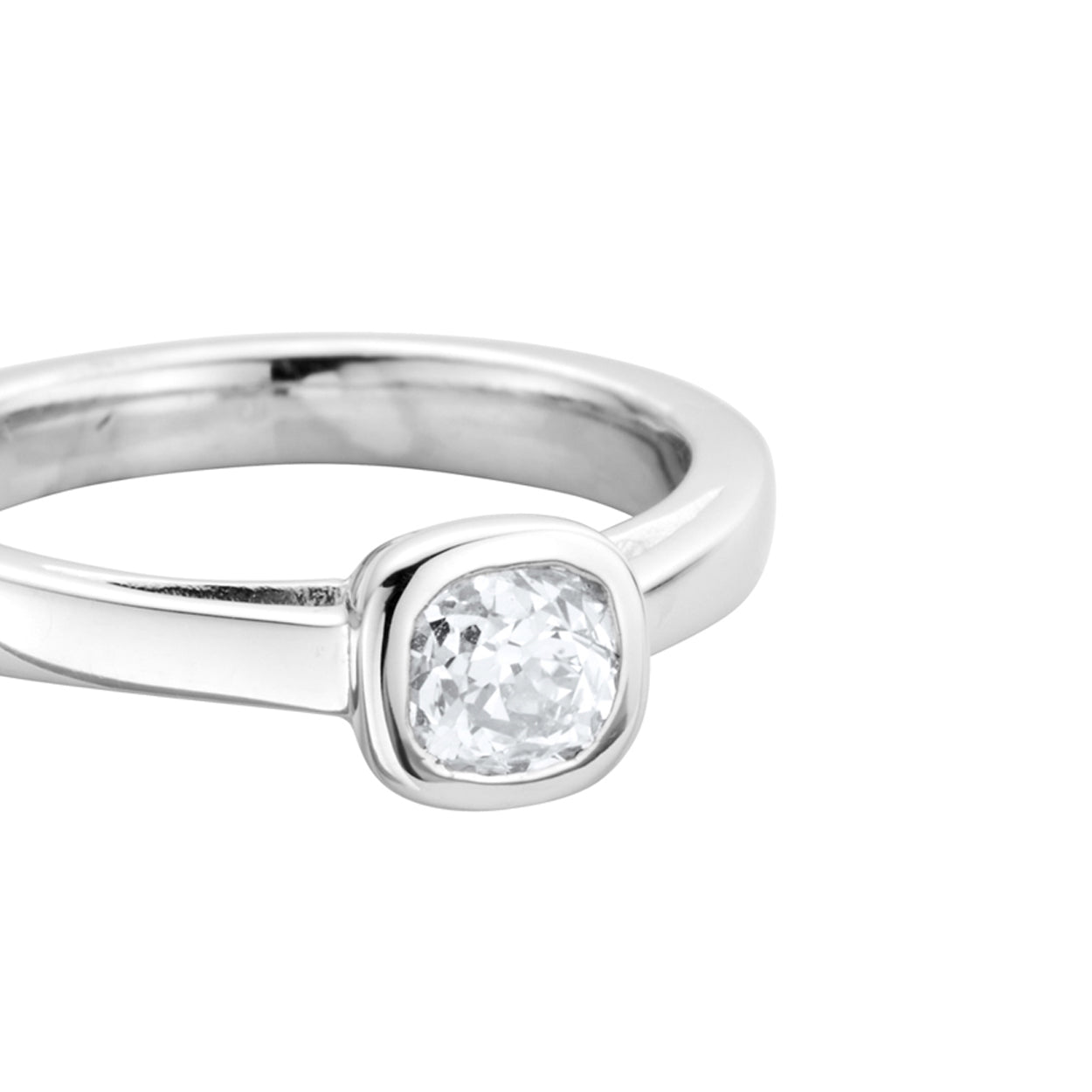 AMORIS White Gold Diamond Ring