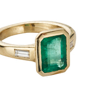 ARABELLA Gold Emerald & Diamond Ring