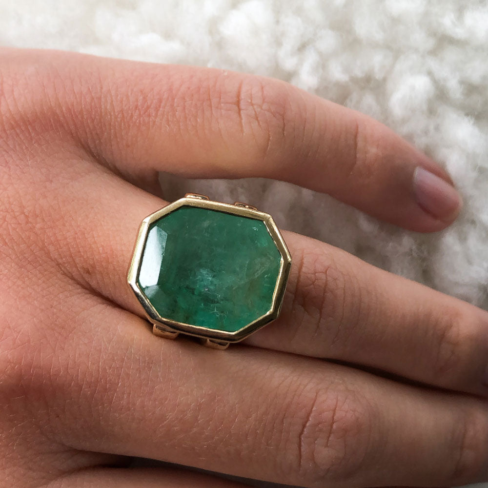 AUGUSTINE Gold Emerald Ring