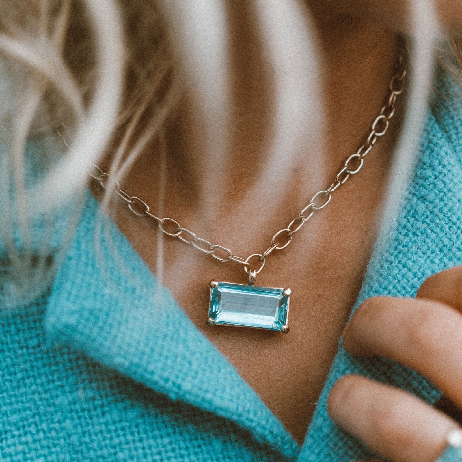 WATER OF THE SEA Gold Rectangle Aquamarine Necklace