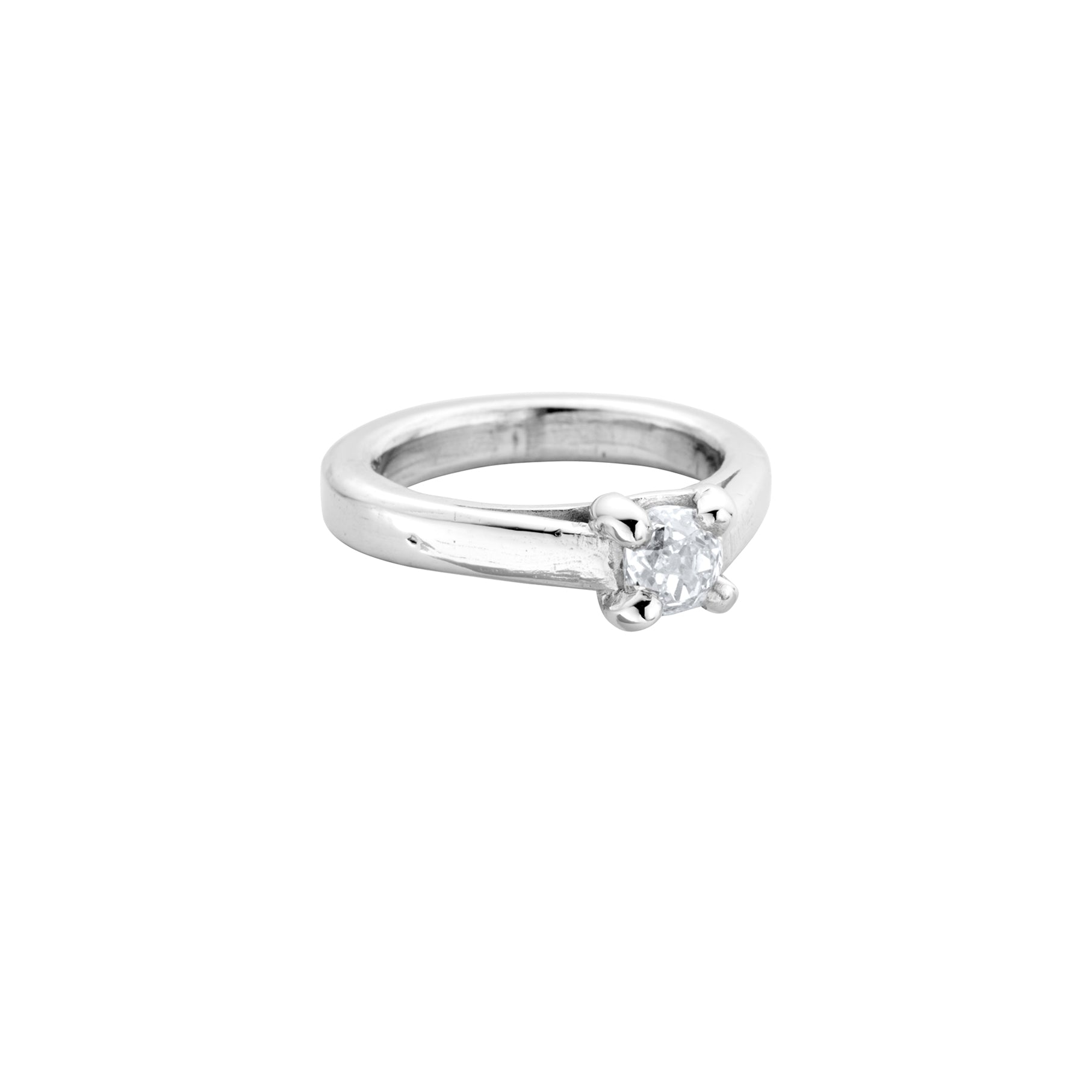 ETOILE White Gold Diamond Claw Ring