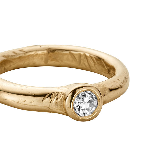 ITRI Gold Diamond Ring