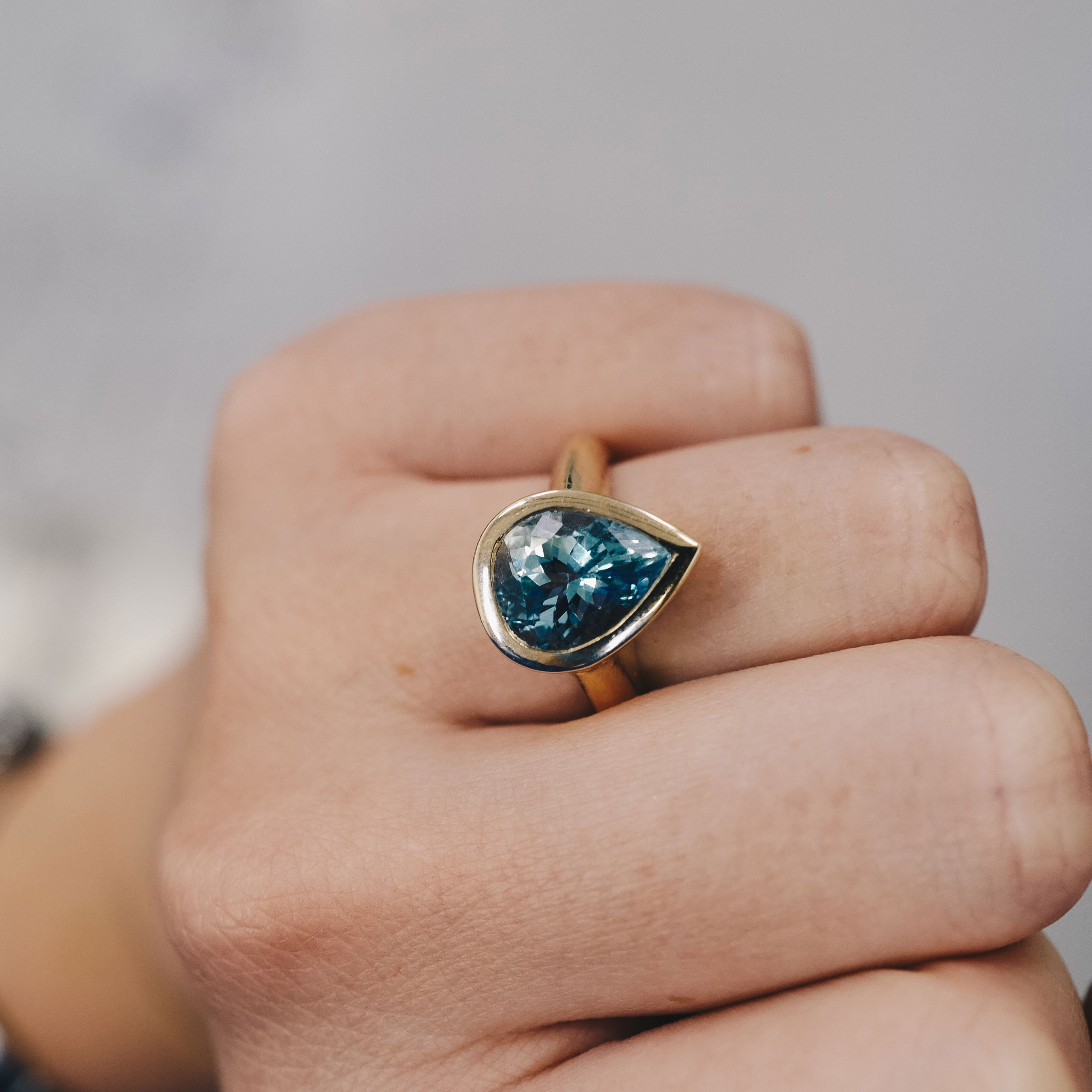 KEISARI Gold Pear Aquamarine Ring
