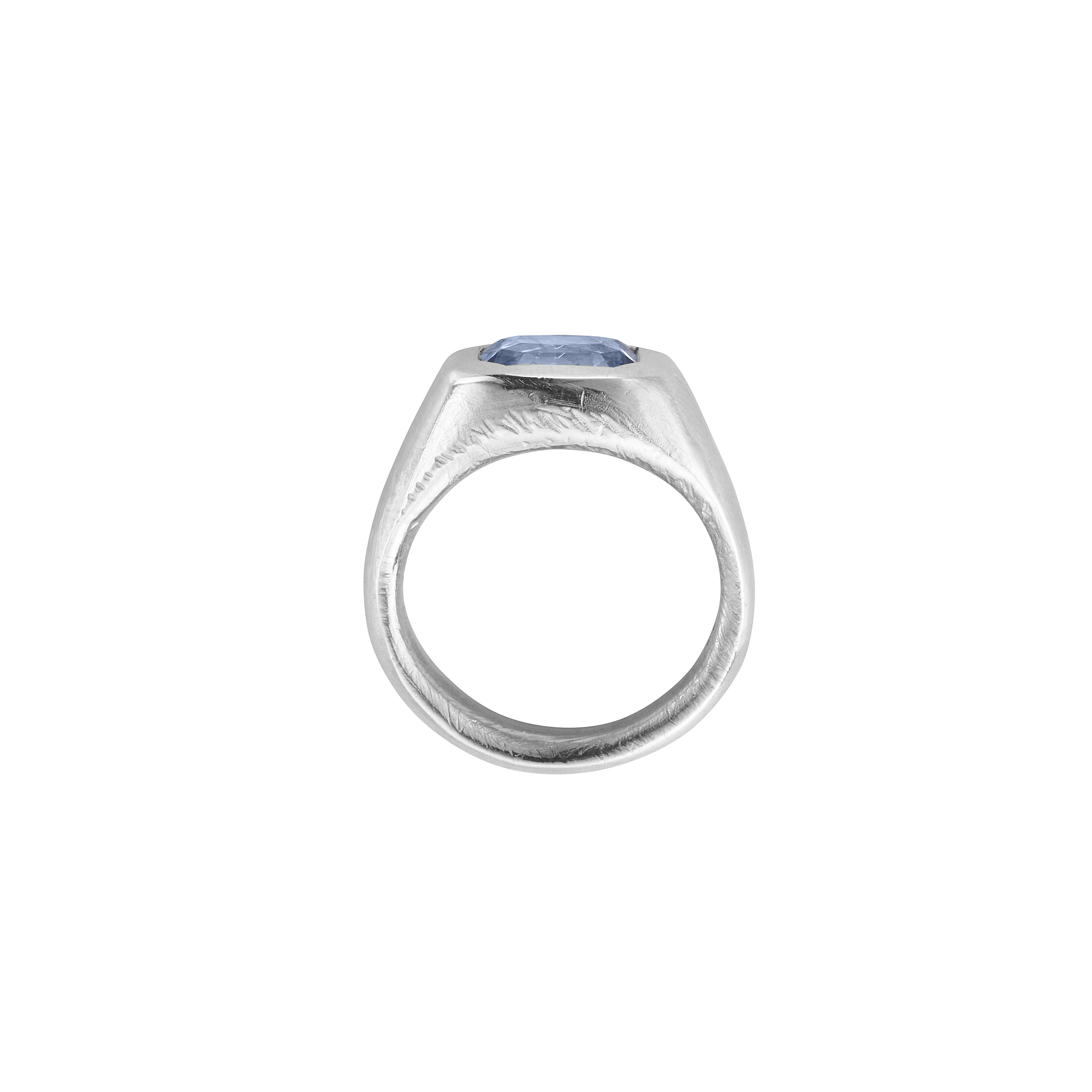 MARLAIS Silver Blue Sapphire Ring