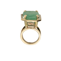 MAUNA KEA Gold Large Emerald Claw Ring