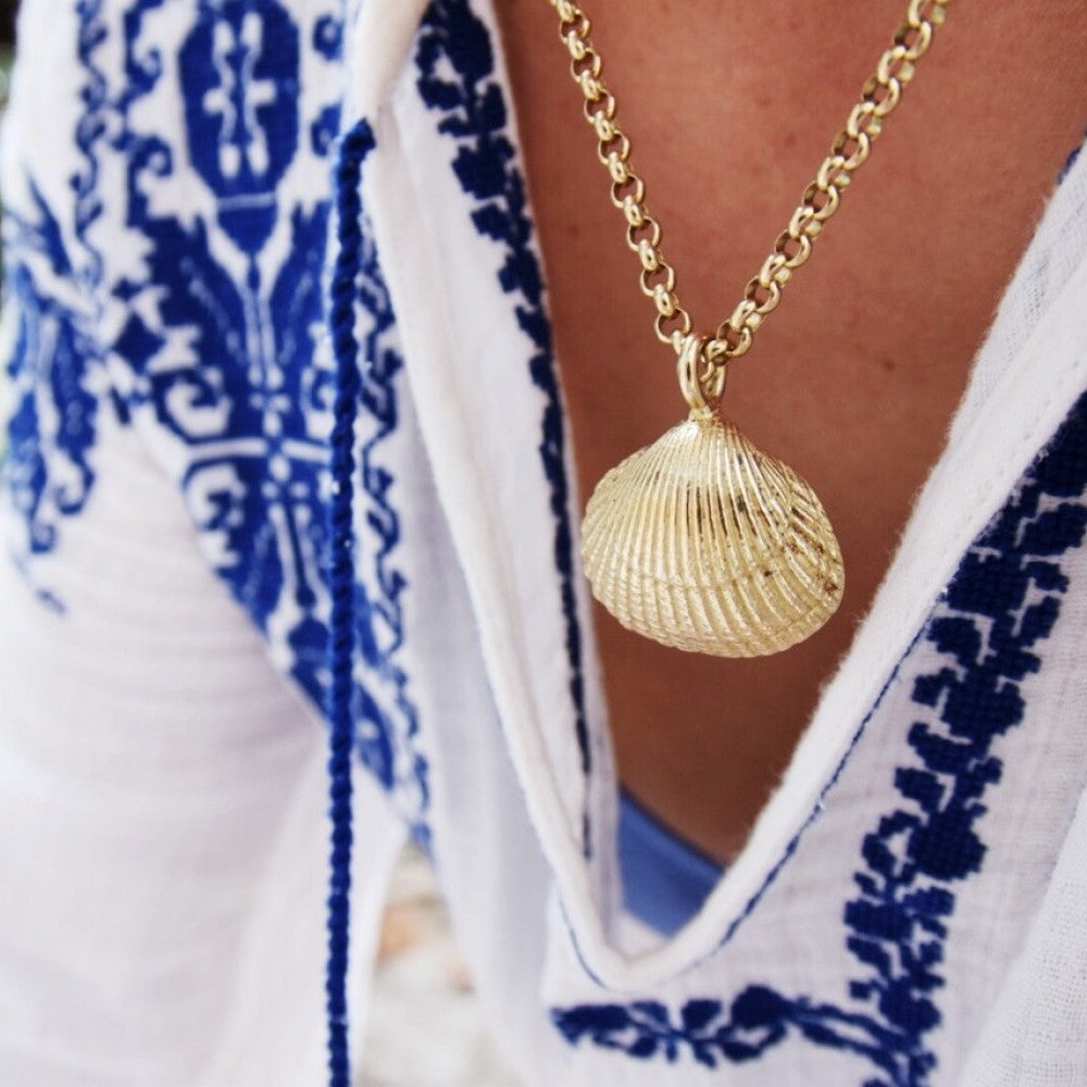 Gold Maxi Shell Necklace