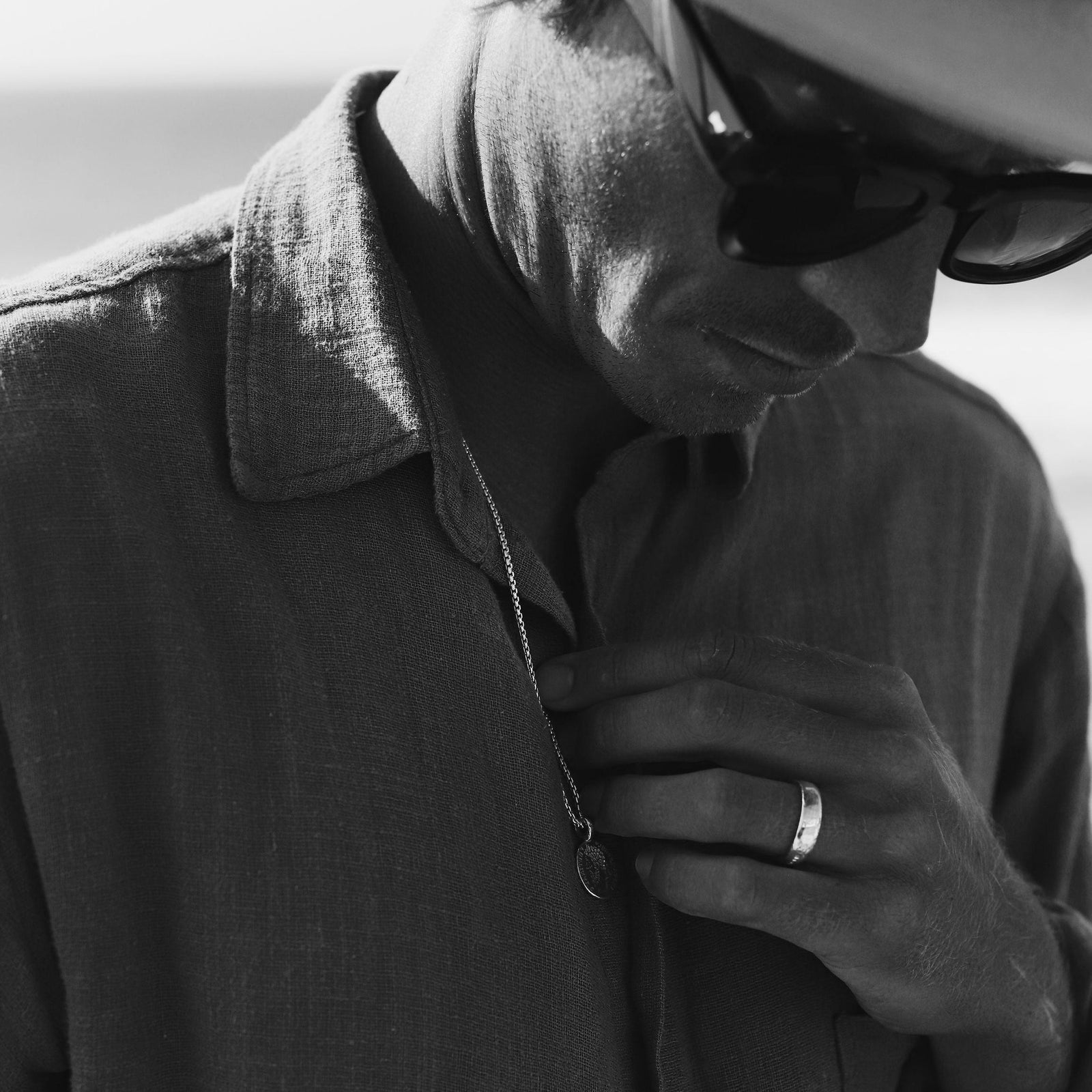 Men's Platinum Midi Posey Ring