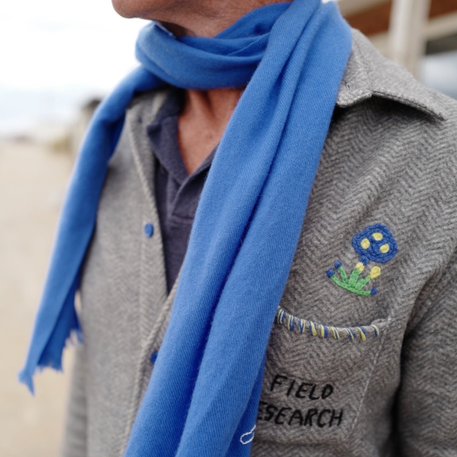 [Men-hover] [modelwears Mini Scarf]