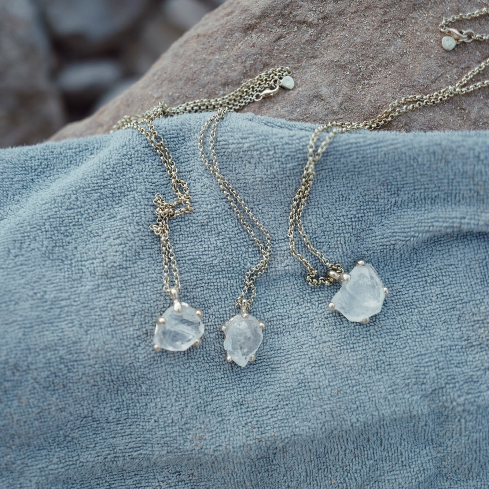 No.9 Gold Rock Crystal Pendant Necklace