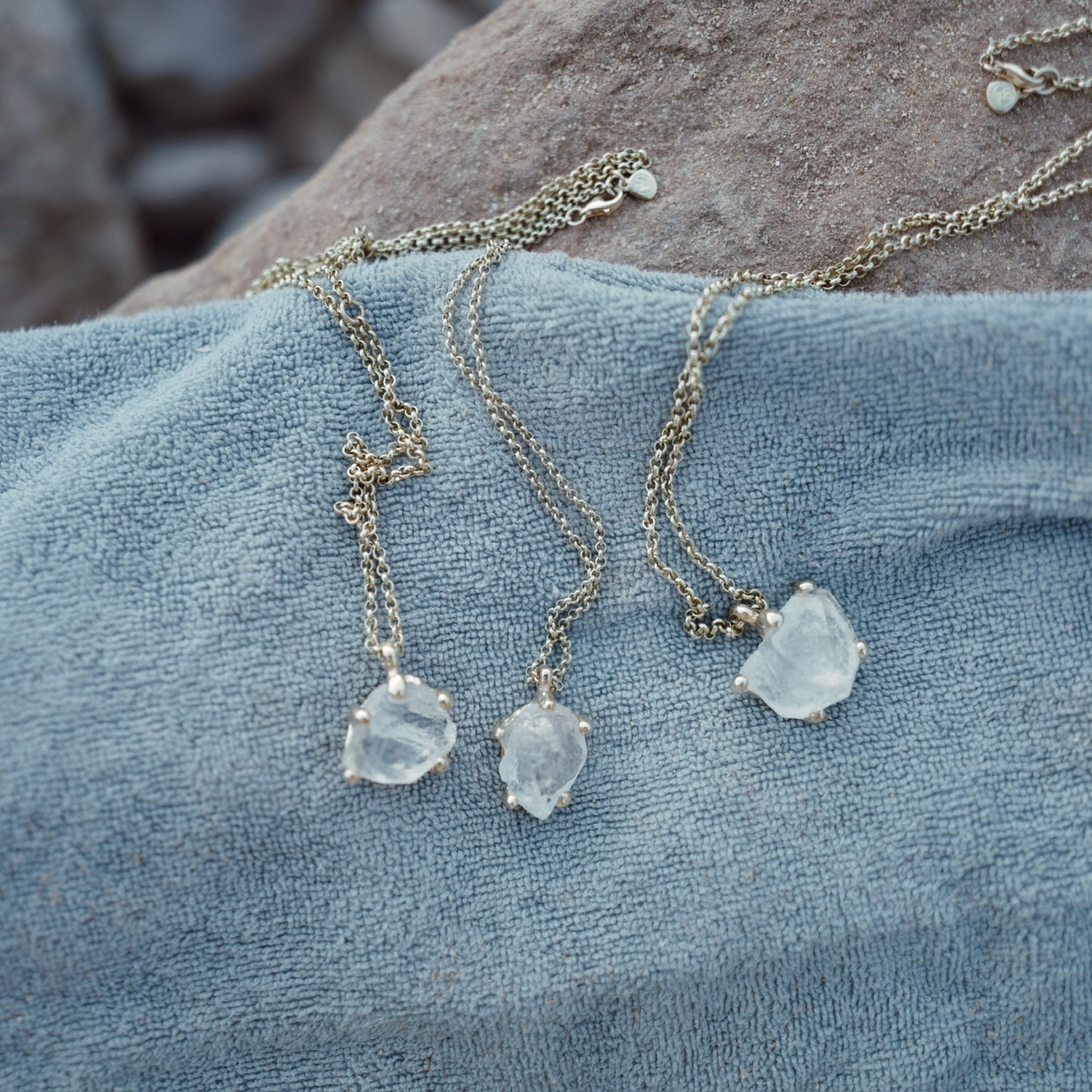 No.9 Gold Rock Crystal Pendant Necklace