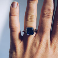 RUM White Gold Square Blue Sapphire Ring