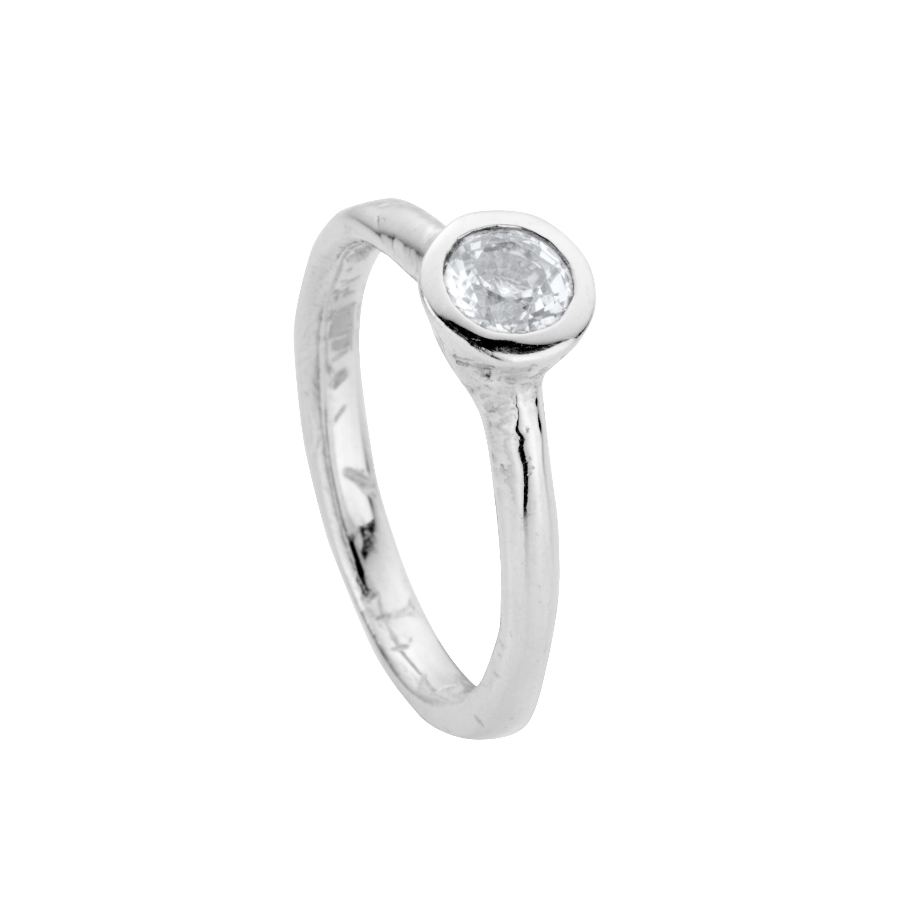 RIKO Silver White Sapphire Ring