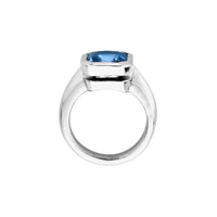 RUM White Gold Square Blue Sapphire Ring