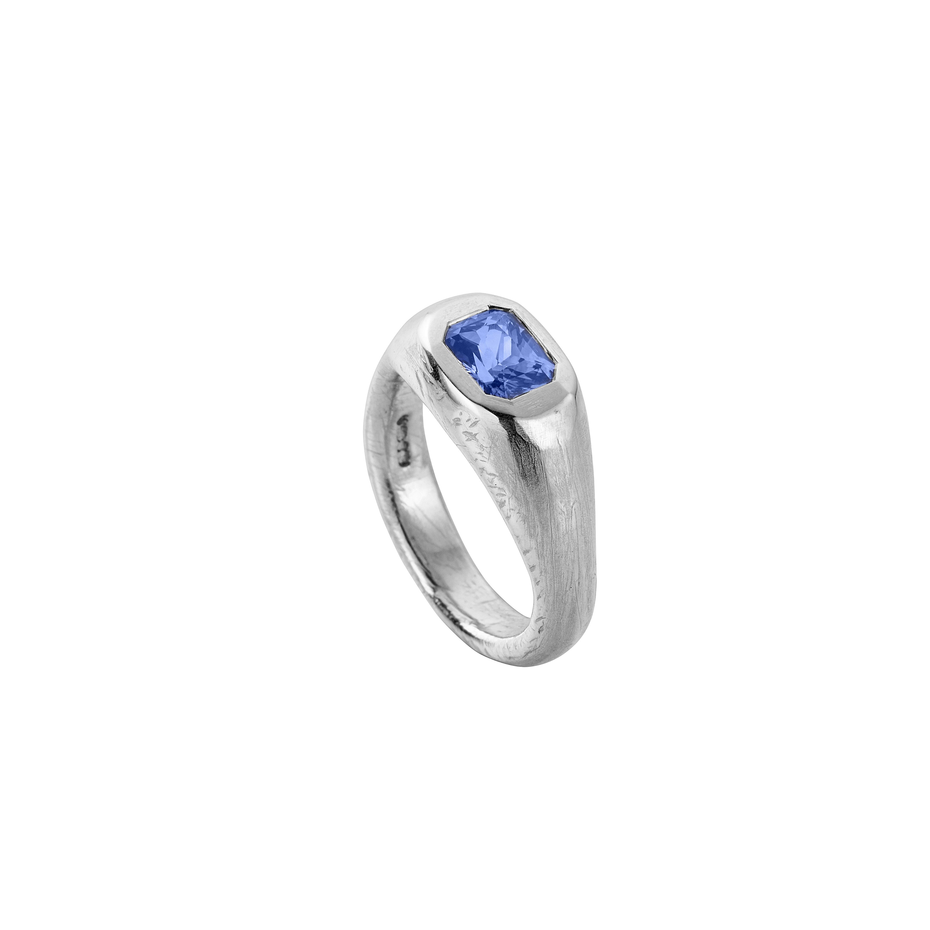 ZERU Silver Blue Sapphire Ring