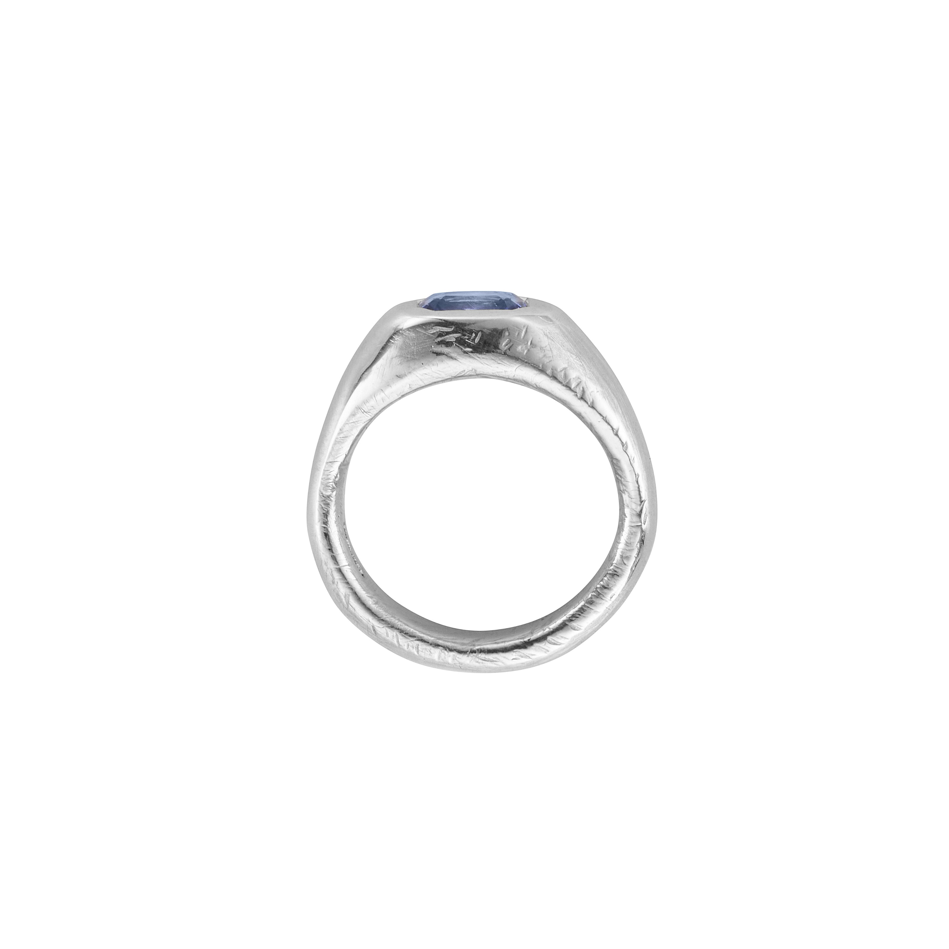 ZERU Silver Blue Sapphire Ring